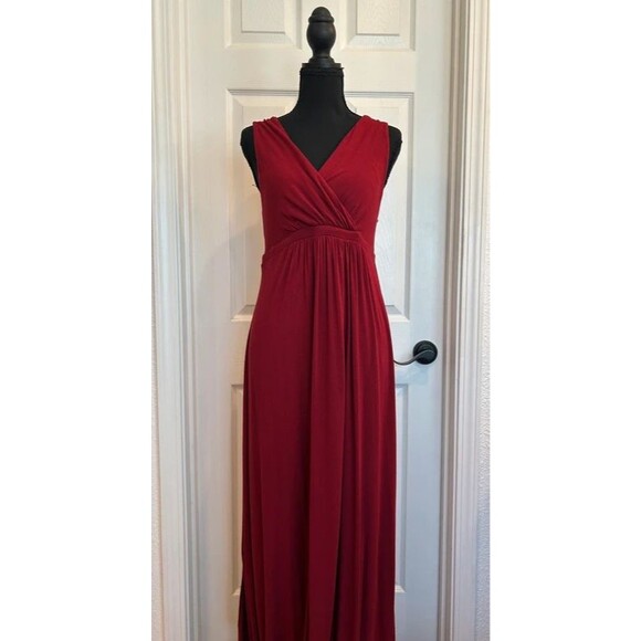 Dresses & Skirts - Matty M Red Sleeveless Maxi Dress, Size M